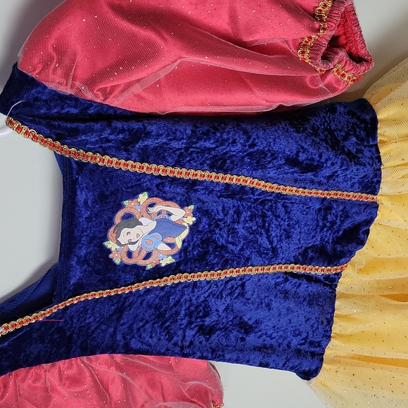 🎁 Authentic Disney Store Classic Snow White princess dress costume - Picture 3 of 5